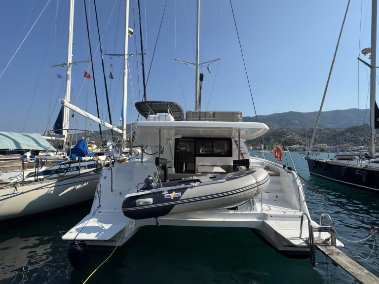 Location Catamaran à Álimos - Aventura Aventura 37