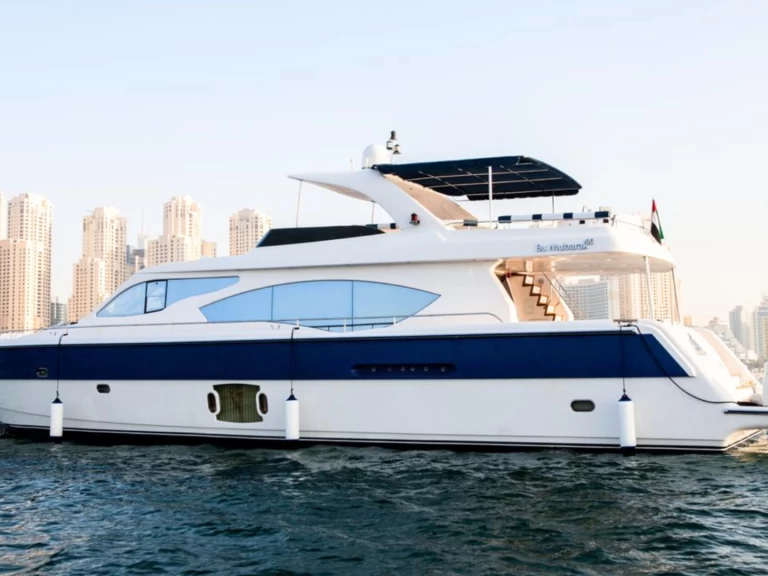 Louer Yacht avec ou sans skipper Dubai Marine à Dubai Marina