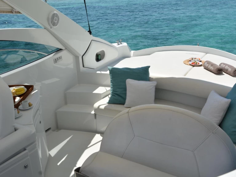 Location Bateau à moteur à Ibiza (Ville) - Pershing Pershing 37