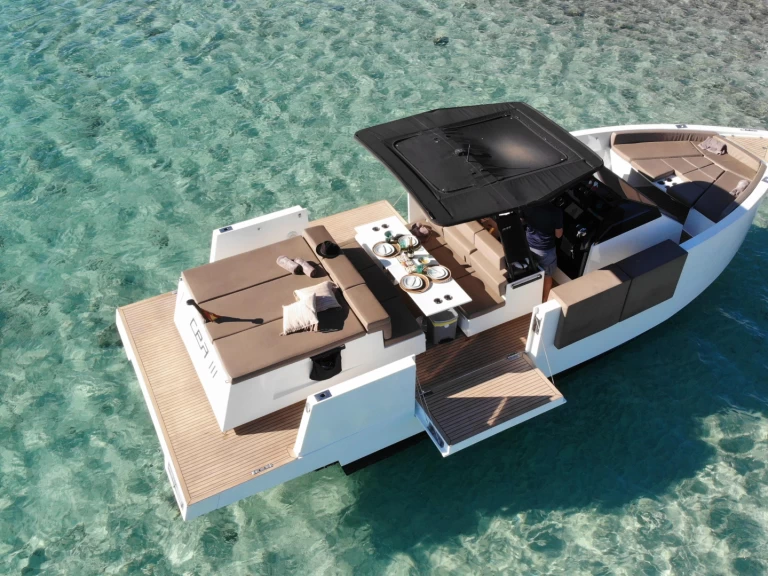 Bateau à moteur à louer à Ibiza (Ville) au meilleur prix