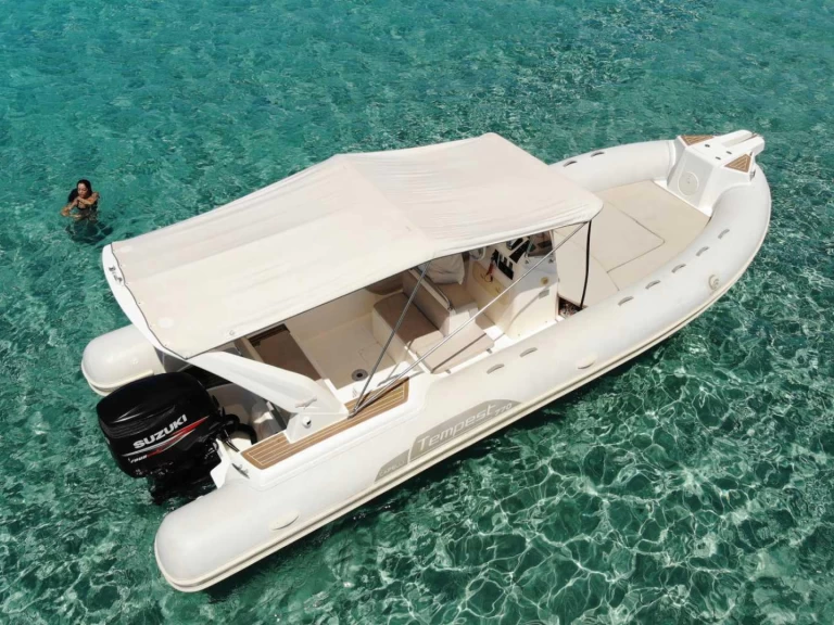 Louez un Capelli 770S à Ibiza (Ville)