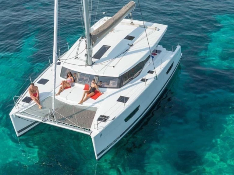 Louer Catamaran avec ou sans skipper Fountaine Pajot à Tivat