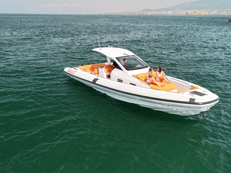 Location bateau Naples pas cher 42 EFB