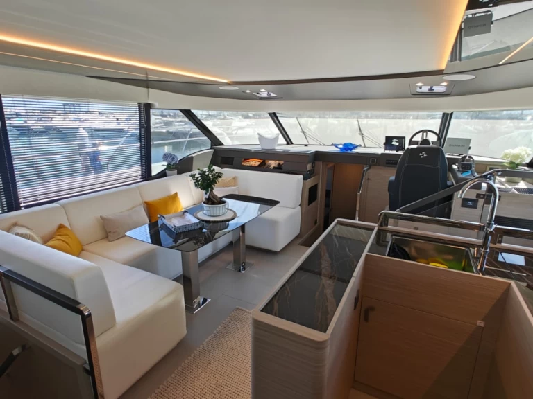 Location à Salerne - Prestige Prestige M48 sur SamBoat