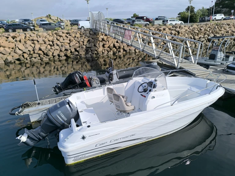 Bateau à moteur à louer à Trébeurden au meilleur prix