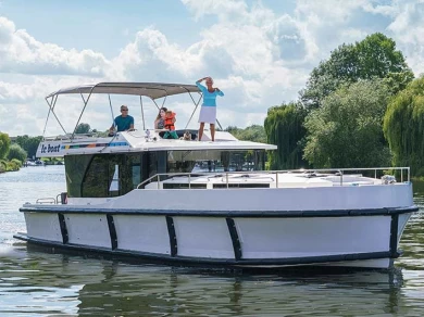 Noleggio Barca a motore con o senza skipper Le Boat a Decize