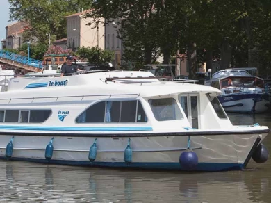 Hire a Le Boat Calypso Portiragnes