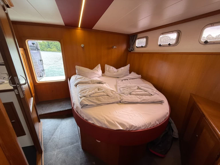 Location Péniche Pedro avec permis