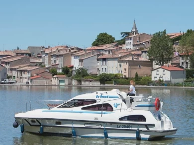 Motorboat rental in Carrick-on-Shannon - Le Boat Consul