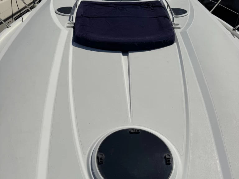 Location Bateau à moteur à Roquebrune-Cap-Martin - Sunseeker Portofino 53