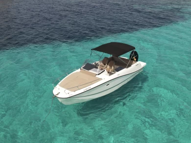 Alquiler de barcos Cambrils barato de Activ 755 Sundeck