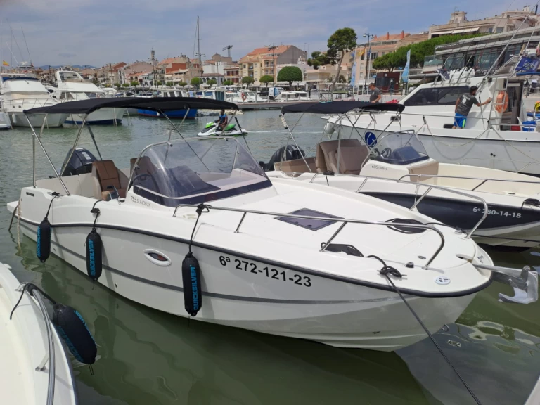 Location bateau Quicksilver Activ 755 Sundeck à Cambrils sur Samboat