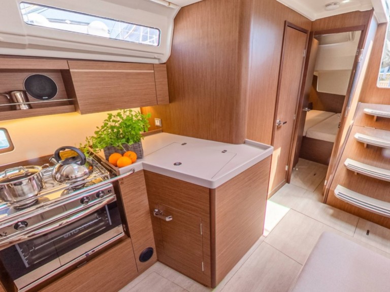 Location Voilier à Pomer - Bénéteau Oceanis 40.1