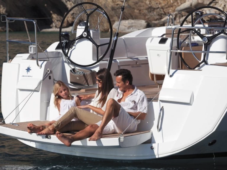 Location bateau Mai Khao pas cher Sun Odyssey 479