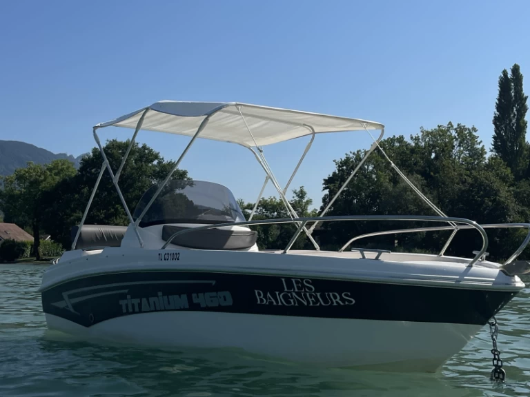 Louez un AM Yacht Titanium 460 à Sevrier