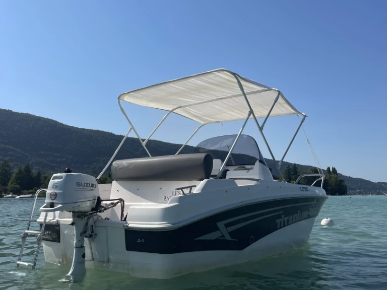 Location bateau Sevrier pas cher Titanium 460