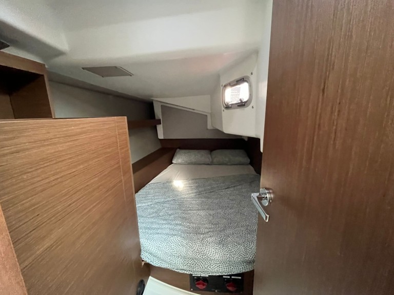 Location bateau Split pas cher Oceanis 34.1