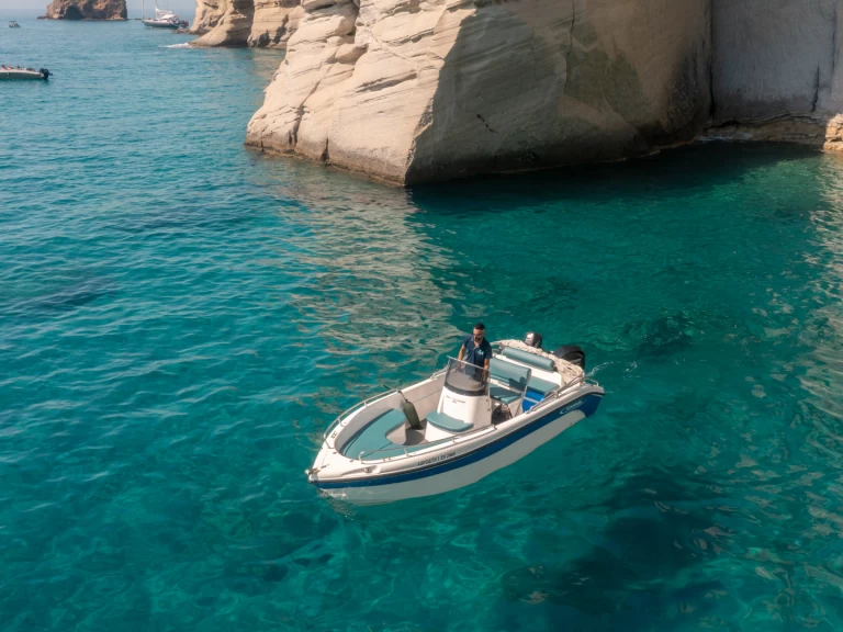 Louez un Poseidon BLU WATER 185 à Mílos