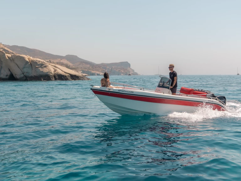 Louez un Poseidon BLU WATER 185 à Mílos