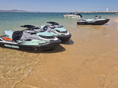 Hyra Jet ski med eller utan skeppare Yamaha Faro 
