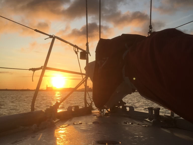Voilier à louer à La Rochelle au meilleur prix