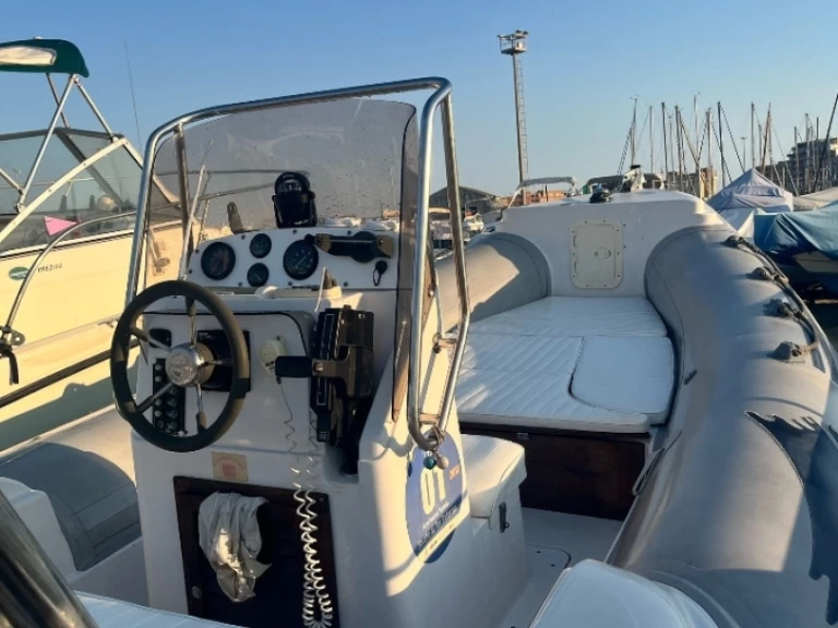 Location bateau Anzio pas cher King 600