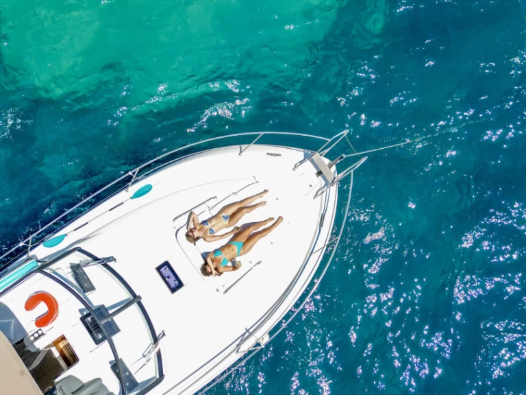 Location bateau Bavaria Bavaria 400 Sport à Beaulieu-sur-Mer sur Samboat