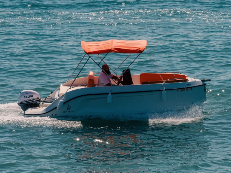 Location à Puerto Marina Benalmadena - Bey Yacht 18 sur SamBoat