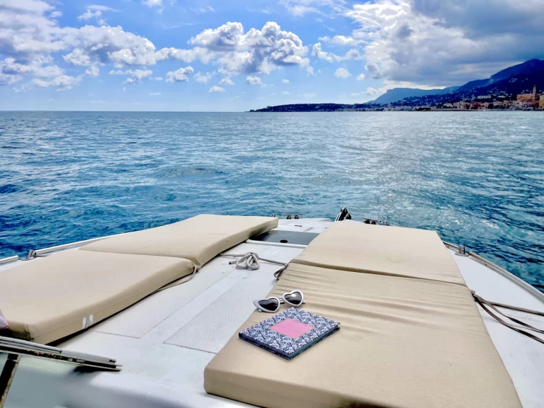 Location bateau Fiart Fiart 27 à Menton sur Samboat