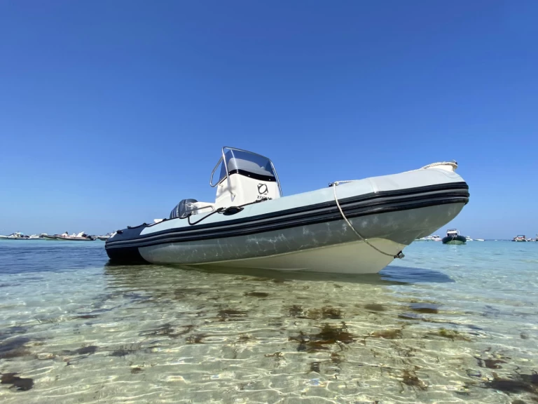 Louer Semi-rigide avec ou sans skipper Zodiac à Bénodet