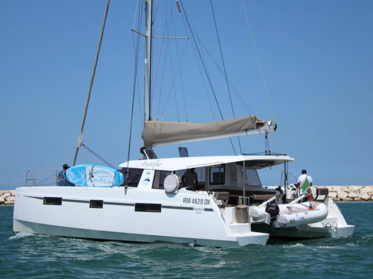Location bateau Rimini pas cher Nautitech 40 Open 