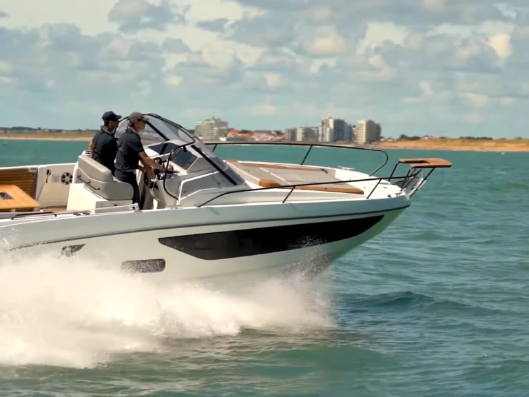 Louez un Bénéteau FLYER 9 SUNdeck à Santa Eulària des Riu