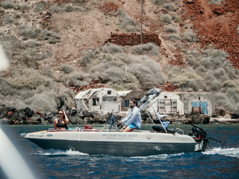 Location Bateau à moteur à Vlychada - Kranitis Craft 1.F30elpt Ct 2. F4MI