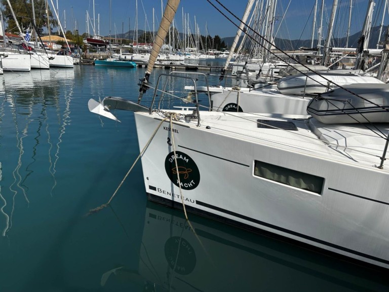 Location bateau Gouviá pas cher Oceanis 41.1