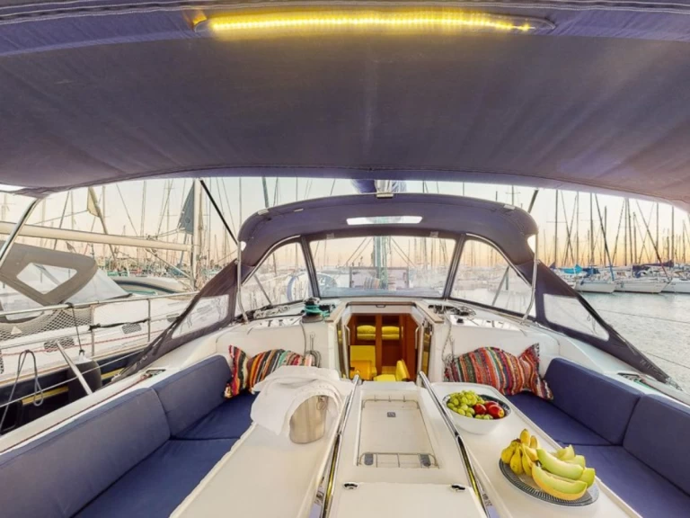 Louez un Jeanneau Jeanneau 469 à Álimos