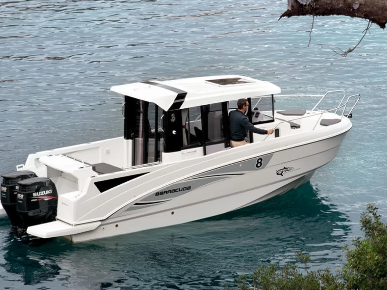 Bateau à moteur à louer à Puerto Deportivo Marina de Santander au meilleur prix