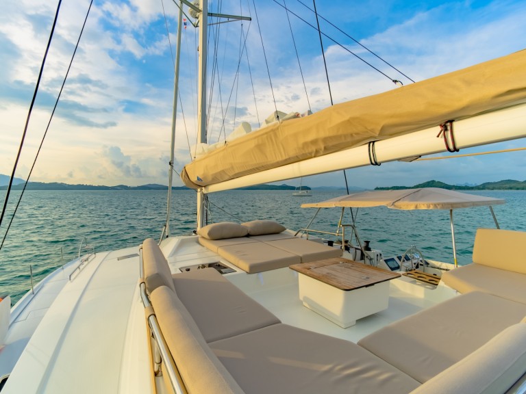 Location Catamaran Fountaine Pajot avec permis