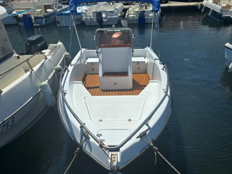 Location à Le Pradet - T.a mare monella 505 sur SamBoat