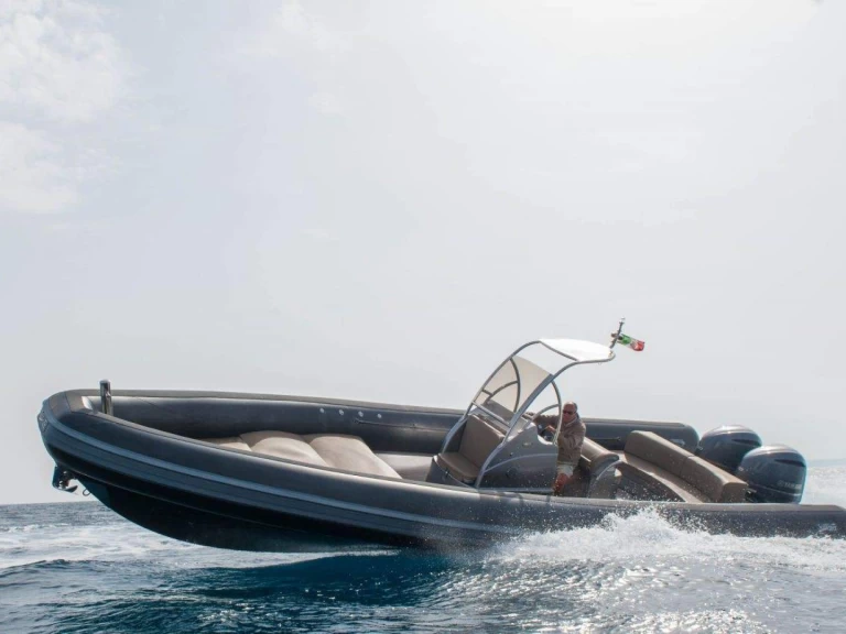 Semi-rigide à louer à Bonifacio au meilleur prix