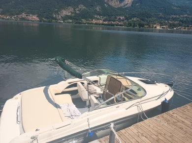 Noleggio Barca a motore Sea Ray con patente nautica