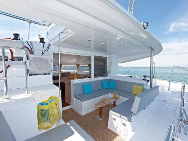 Location bateau Lagoon Lagoon 400 à Es Jondal sur Samboat