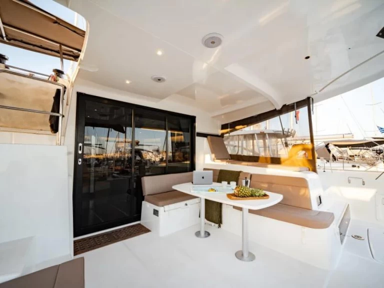 Louez un Lagoon Lagoon 42 à Sant Antoni de Portmany