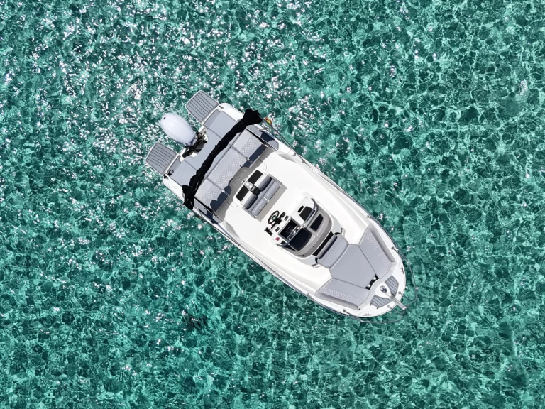 Bateau à moteur à louer à Ibiza (Ville) au meilleur prix