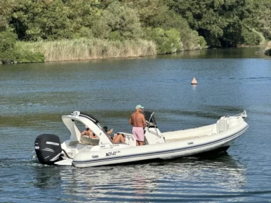 RIB rental in La Grande-Motte - Nuova Jolly Blackfin 23
