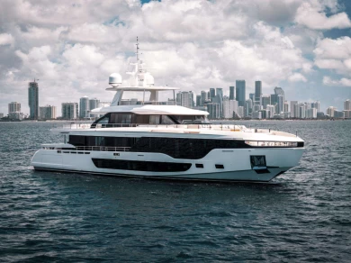Azimut Monopoly 2.0 charter bareboat or skippered in  Miami