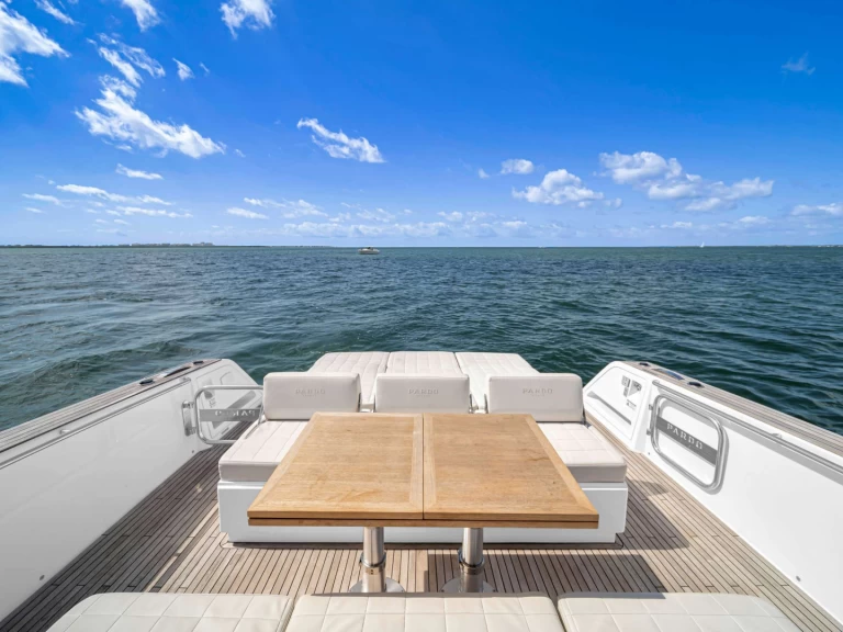 Location Yacht à Floride - Pardo Yachts BRAMANTE