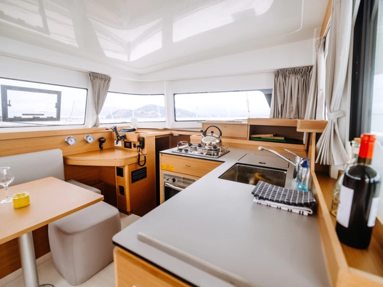 Excess Excess 11 a louer à Dème de Vólos