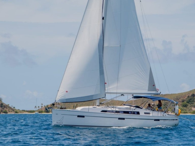 Location bateau Bavaria Bavaria Cruiser 41 - 2 cab. à Saint-George sur Samboat