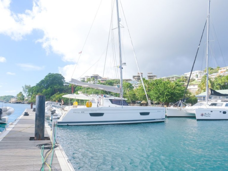 Location Catamaran Fountaine Pajot avec permis