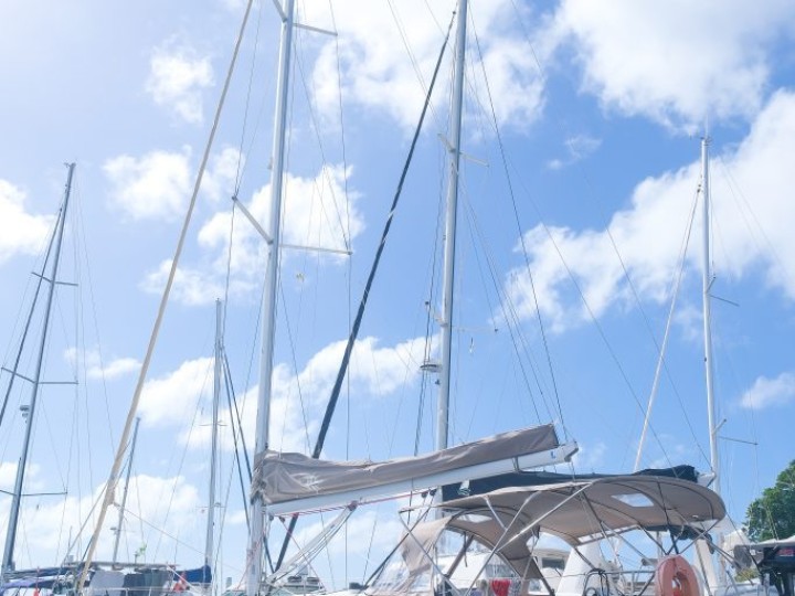 Louer Voilier avec ou sans skipper Jeanneau à Saint-George